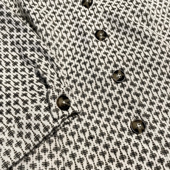 ett:twa button up top - Picture 3 of 7